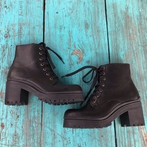 Jeffrey Campbell Scanvenger lace up boots size 8.5